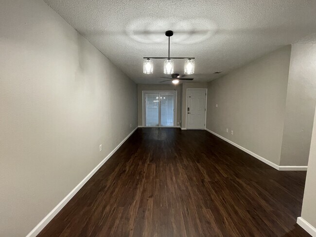Building Photo - 2920 SE 53rd Ct