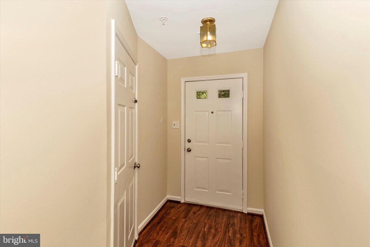 13712 Creola Ct Unit 172, Germantown, MD 20874 Condo for Rent in