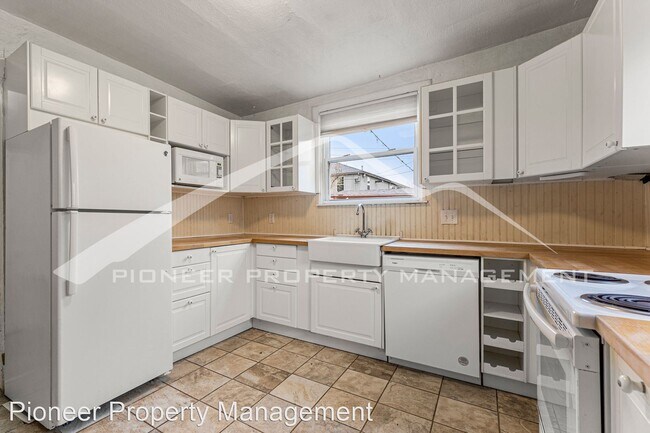 Building Photo - 2 br, 1 bath House - 2515 Ames St