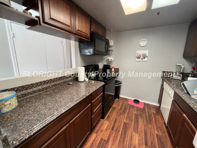 Foto del edificio - AVAILABLE AUGUST - Upstairs San Luis Obispo Condo - 2 Bedroom / 1 Bathroom