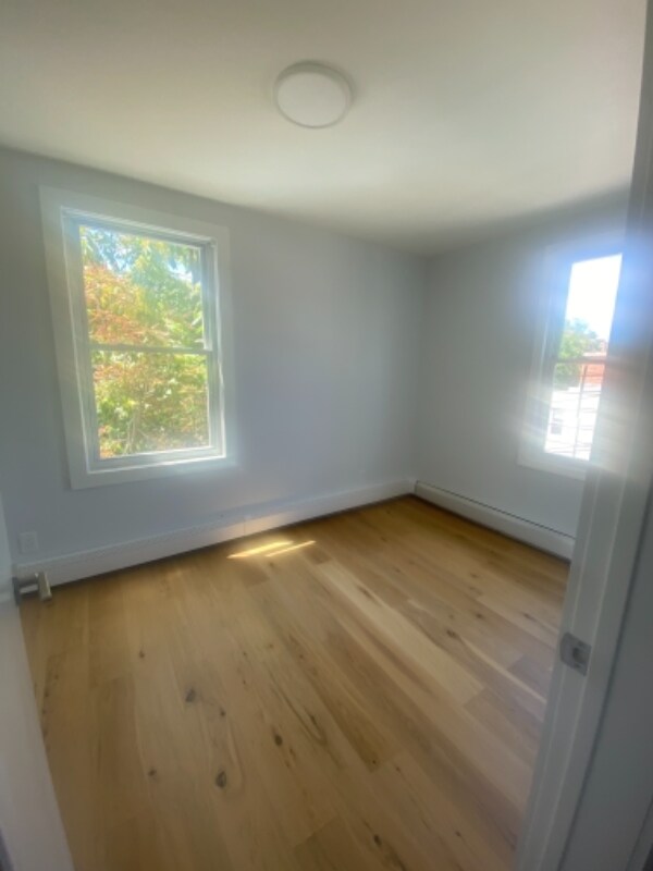 Foto del edificio - 97 Waverly St