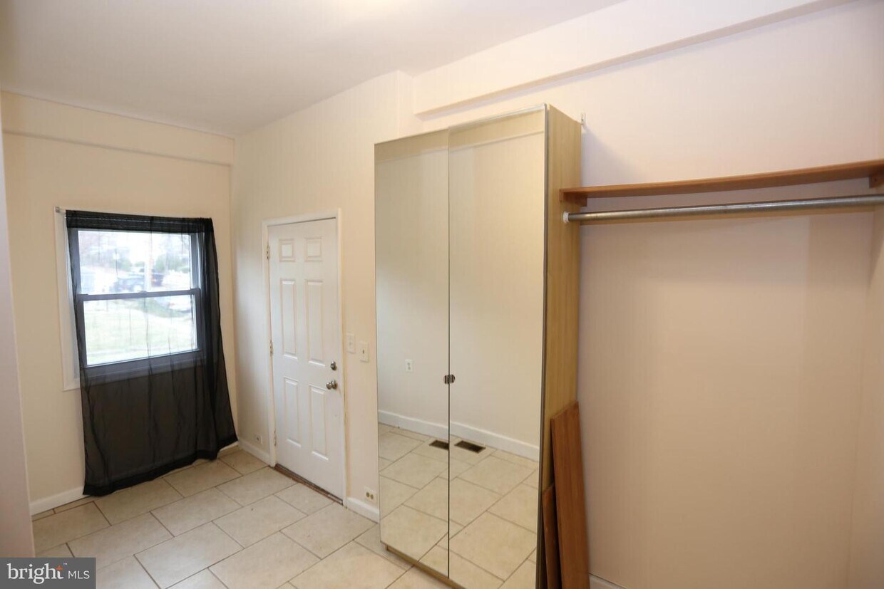 Foto principal - 6704 Beech Ave