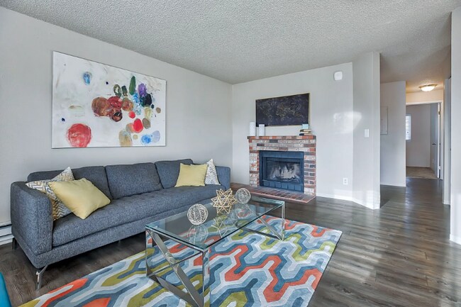 Foto del edificio - 5726 59th St Ct W