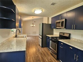 Building Photo - 20 Hartley Woods Dr