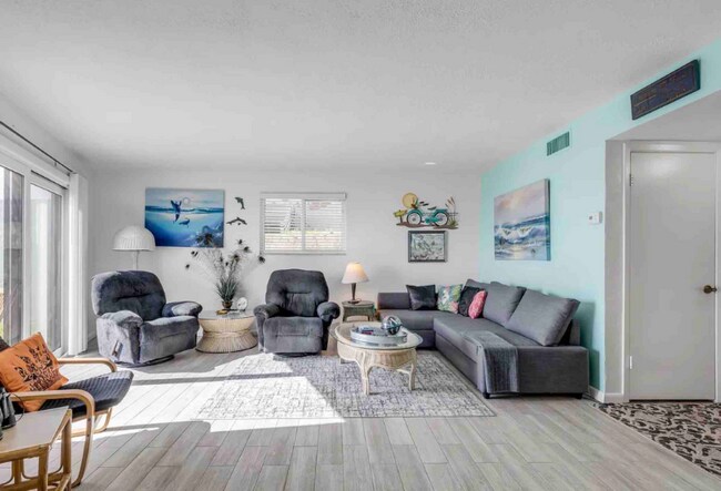 Foto del edificio - 1404 N Atlantic Ave