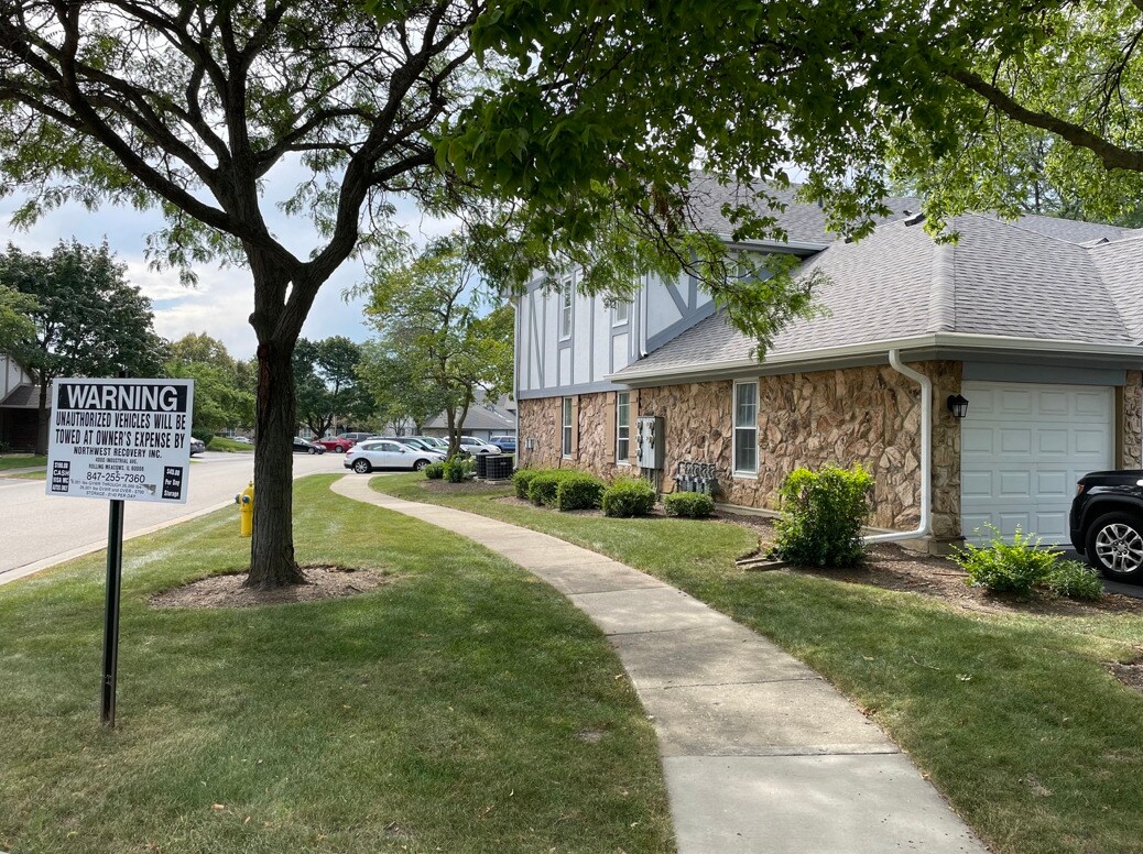 1300 Cromwell Ct Unit 26101, Vernon Hills, IL 60061 Condo for Rent