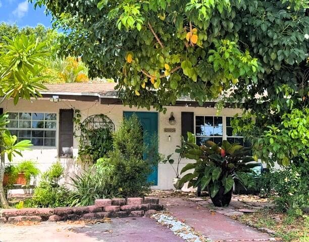 Foto principal - 3803 Heather Dr W