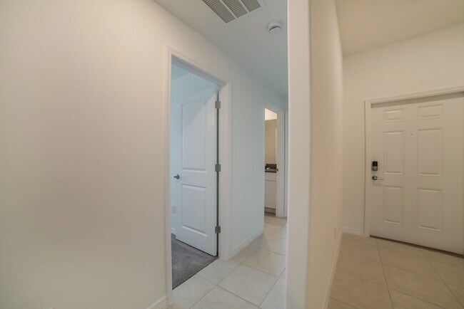 Foto del edificio - 4206 84th Ct E