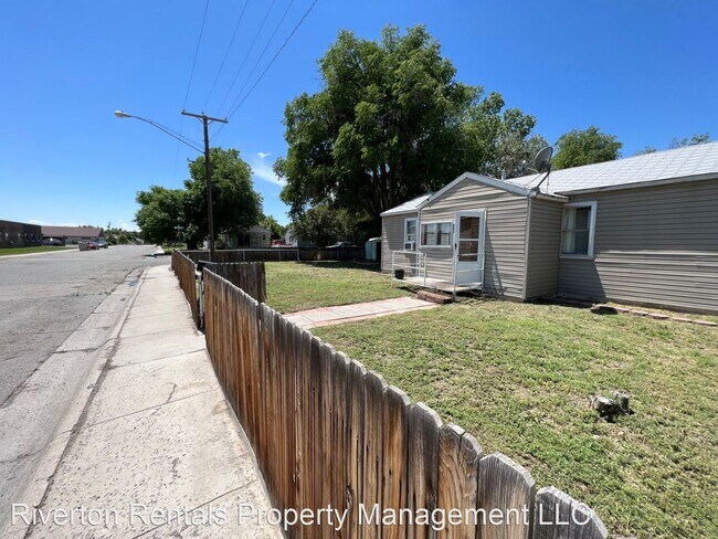 Foto del edificio - 2 br, 1 bath House - 602 N 12th St E