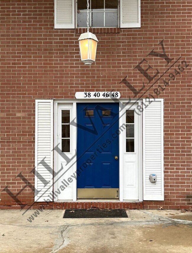 Building Photo - Two Bedroom Condominium