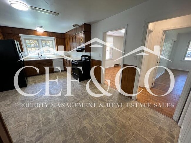 Building Photo - Charming All-Brick Home in Chesnee!