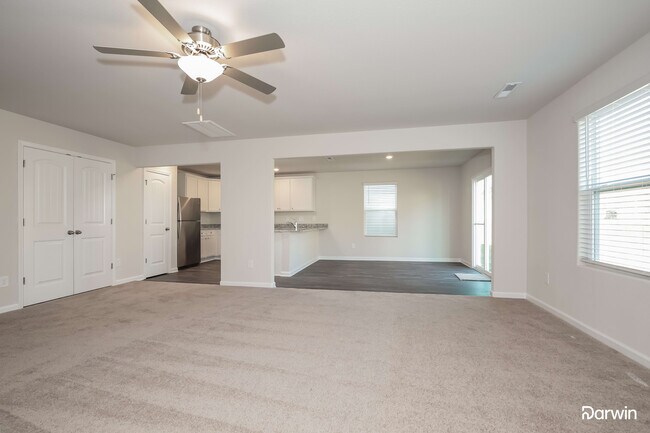 Foto del edificio - 4615 Glencraig Ave