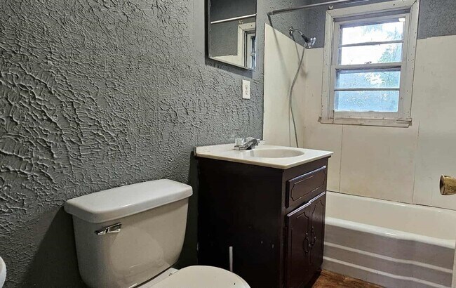 Foto del edificio - Cozy 2 Bed 1 Bath home for Rent!