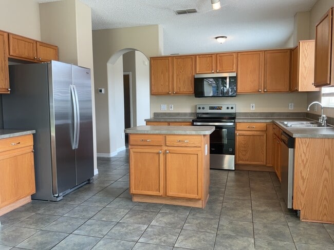Foto del edificio - 14766 Kristenright Ln