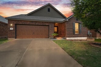 Building Photo - 1244 Yellow Iris Rd