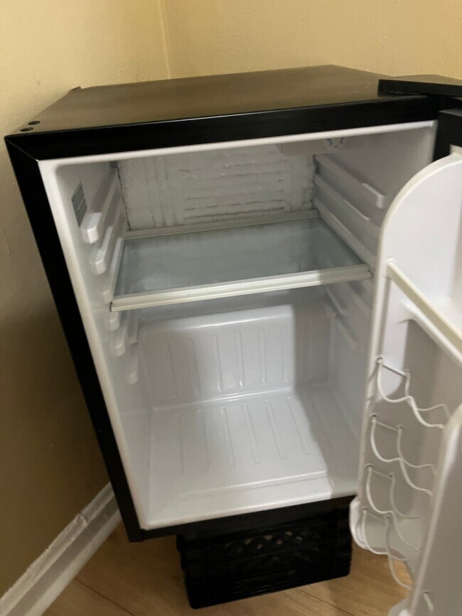 Foto del edificio - 1045 Ontario St