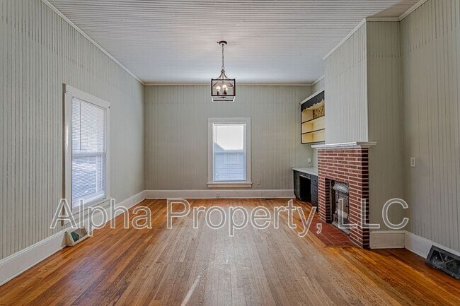Foto del edificio - 678 N Liberty St