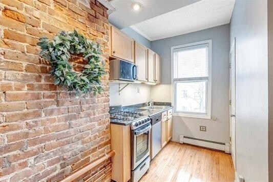 Foto principal - 311 Monroe St