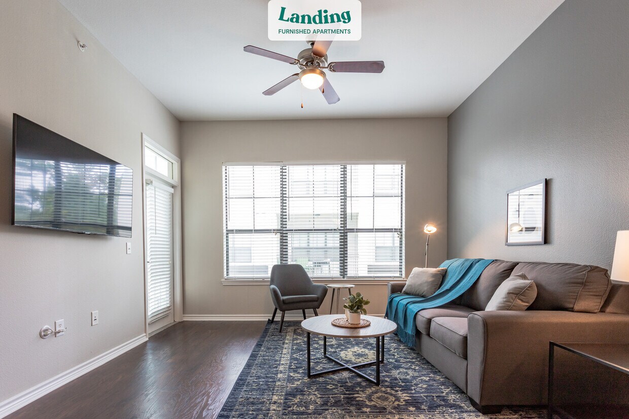 Foto principal - 13801 Napoli Dr