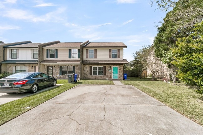 Foto del edificio - 3 Bedroom 1.5 Bath Town Home in North Charleston