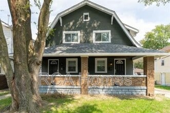 Building Photo - 1601 Villa Ave