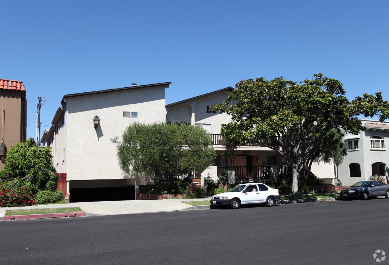 1313 9th St Apartaments - 1313 9th St