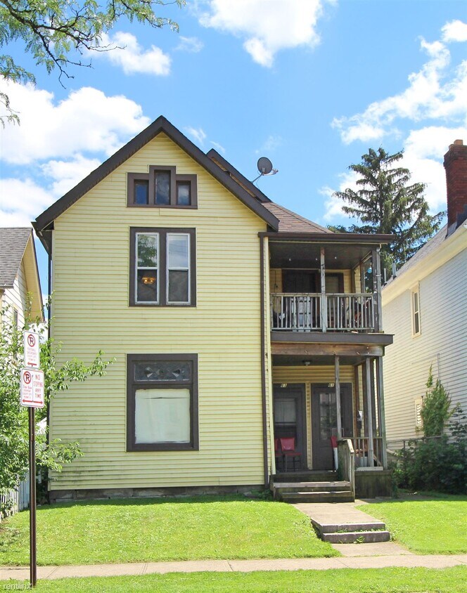 Primary Photo - 2 br, 1 bath Triplex - 63 E Duncan St 2 Bd...