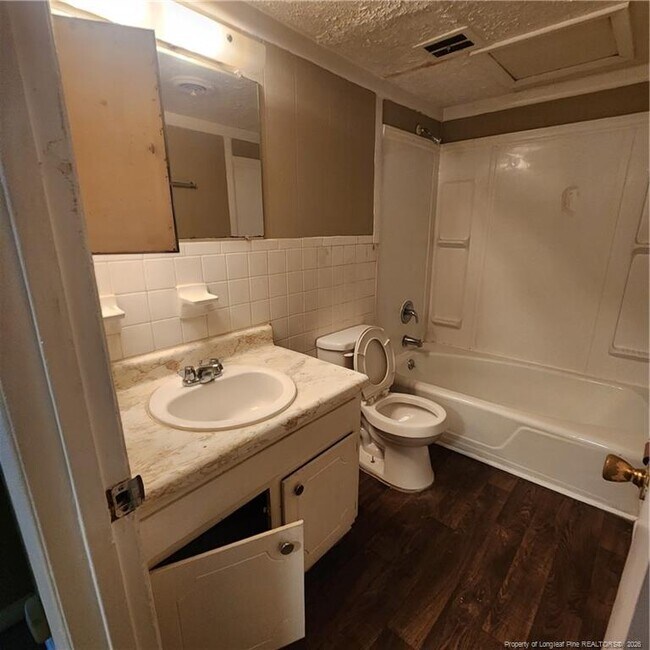 Foto del edificio - 3209 Tallywood Dr