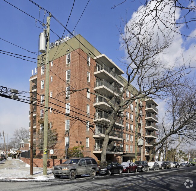 CoOp 6188 Dry Harbor Rd Flushing, NY Apartments for Rent in