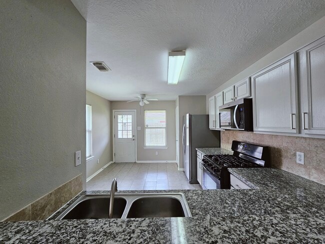 Building Photo - 2506 Teal Run Place Dr