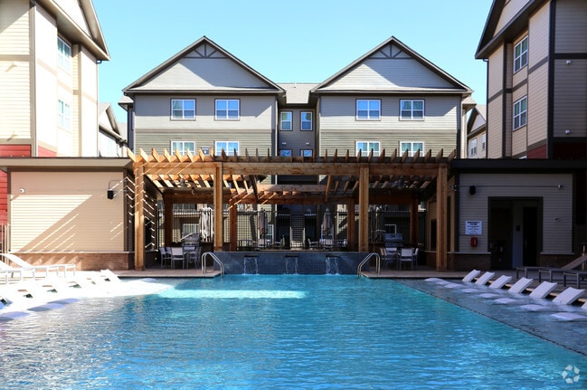 Building Photo - The Bloc - Historical Access