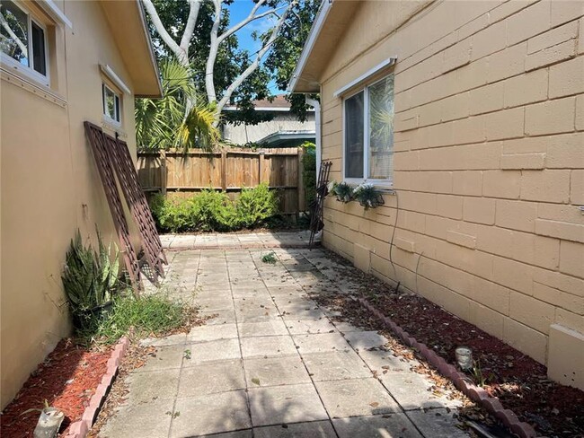 This space is included with your unit. - 619 SW 14th Ave