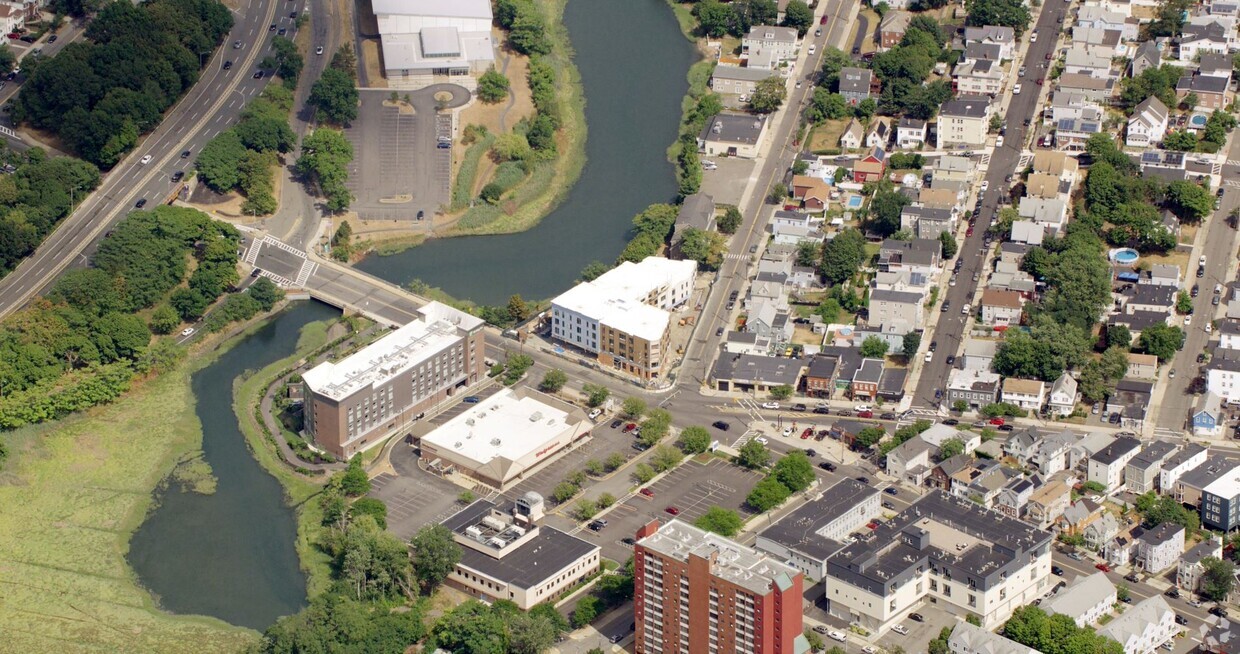 Aerial Photo - 1005 Broadway