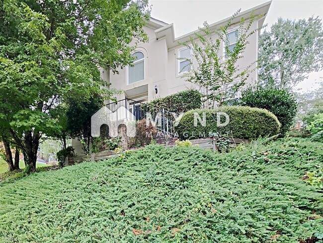 Building Photo - 4 br, 2.5 bath House - 2318 Woodhighlands Dr