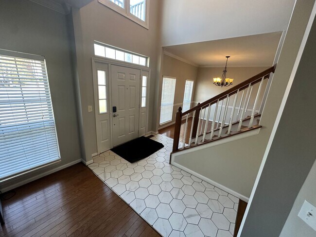 Foto del edificio - FULLY FURNISHED HOME in the heart of MJ!