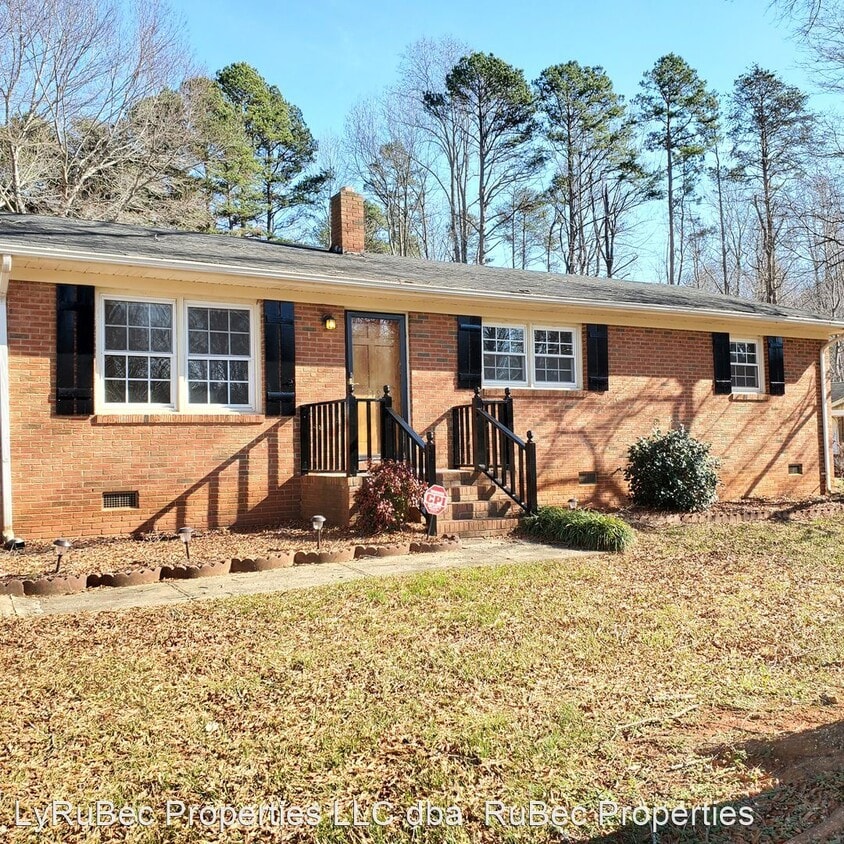 319 Lake Montonia Rd, Kings Mountain, NC 28086 House Rental in Kings