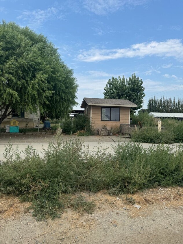 170 S Outlook Rd, Outlook, WA 98938 House Rental in Outlook, WA