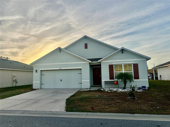 Foto del edificio - 988 Summer Glen Dr