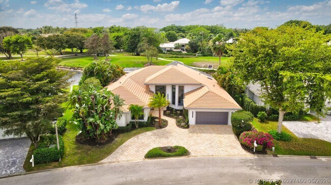 Foto del edificio - 11180 Isle Brook Ct
