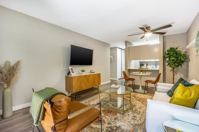 Platinum Package Living Room - Maplewood Park