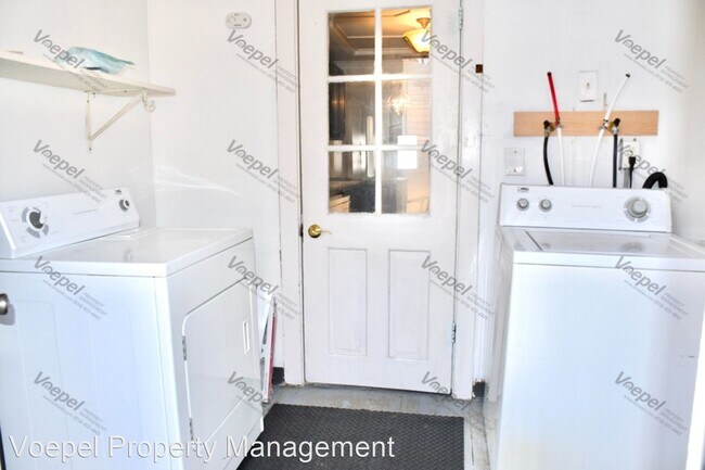 Building Photo - 3 br, 1 bath House - 45 S Coy St