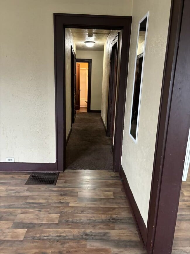 Building Photo - Spacious 3 bed 1 bath home located in Ande...