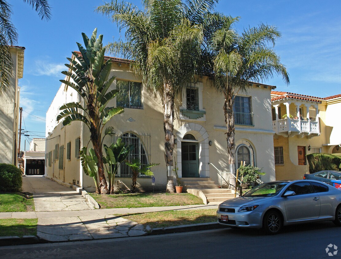 Foto del edificio - 341 N Curson Ave