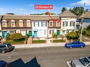Building Photo - 13 Dolsen Pl