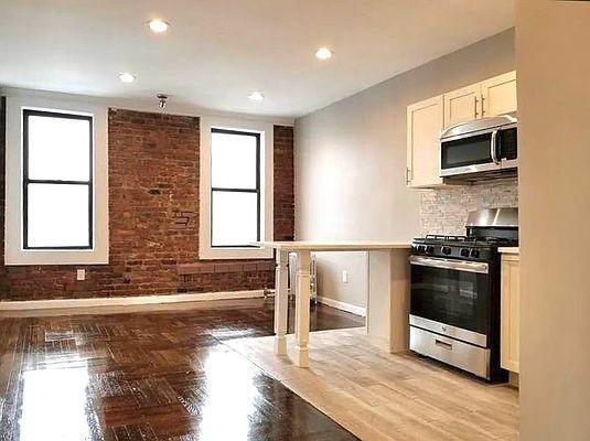 Foto principal - 2 bedroom in BRONX NY 10452