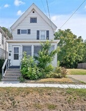 Building Photo - 229 1/2 E 2nd St