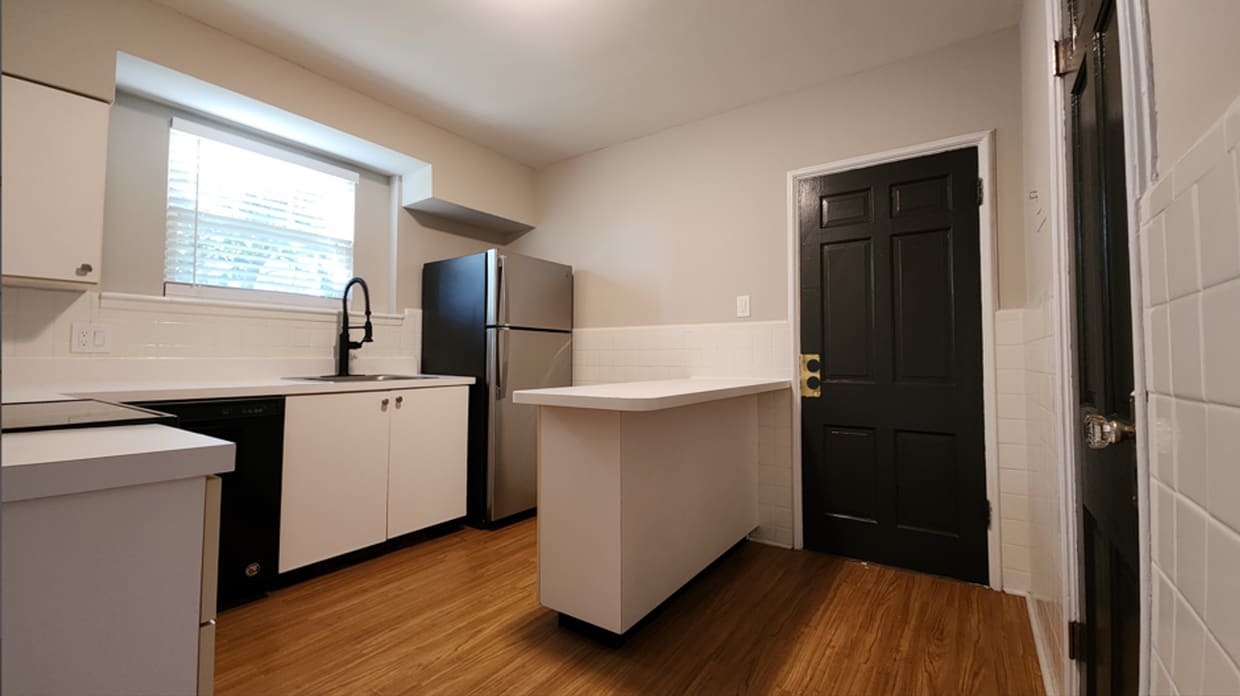 Foto principal - 7752 Kingsbury Blvd