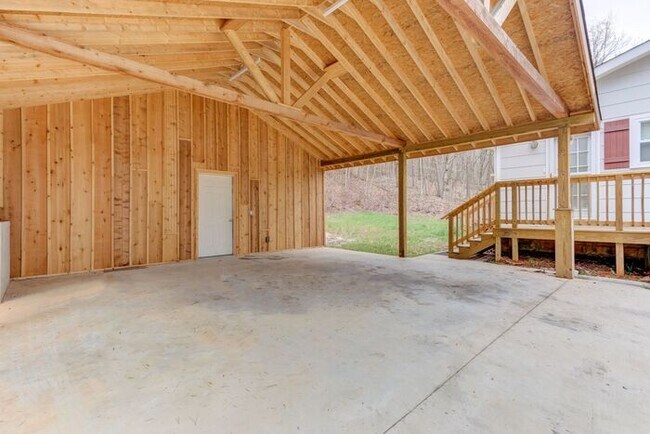 Building Photo - 9921 Standifer Gap Rd