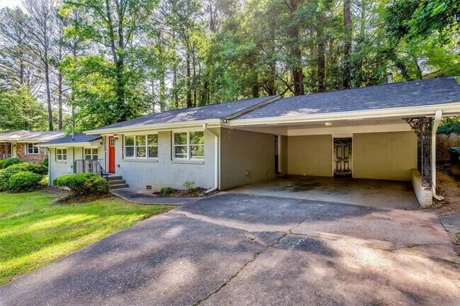 Building Photo - 3482 Scenic Dr