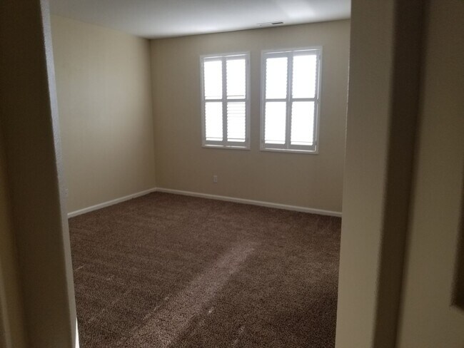 Foto del edificio - 7431 Earlsmoore Dr